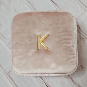 Vlando Pink Velvet Travel Jewelry Box